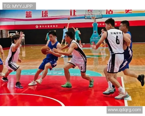 八一南昌对阵时代中国广州展现篮球激情与团队精神的巅峰对决 八一南昌对阵时代中国广州展现篮球激情与团队精神的巅峰对决