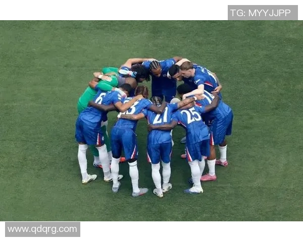 戈竞技与桑托斯的激烈对决展现足球魅力与团队精神的巅峰时刻